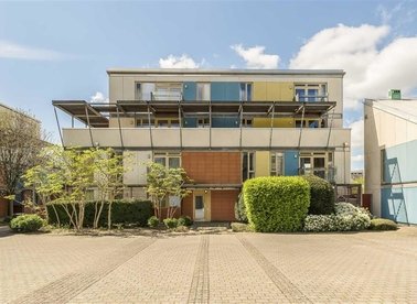 Properties for sale in Greenroof Way - SE10 0DQ view1