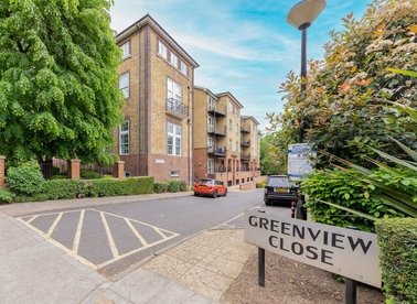 Properties for sale in Greenview Close - W3 7DZ view1