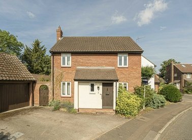 Properties for sale in Gresham Road - TW12 3RB view1