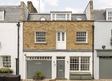 Properties for sale in Groom Place - SW1X 7BA view1