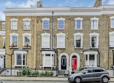 Properties for sale in Grosvenor Avenue - N5 2NN view1