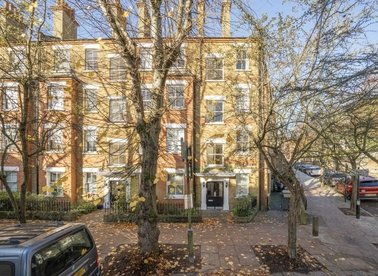 Properties for sale in Grove Place - NW3 1JP view1