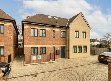 Properties for sale in Gunnersbury Avenue - W5 3QL view1