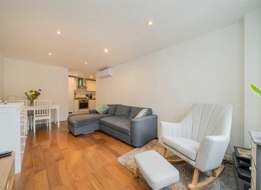 Properties for sale in Hackney Road - E2 8FD view1