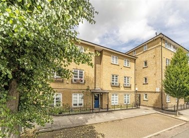 Properties for sale in Hainton Close - E1 2QZ view1