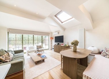 Properties for sale in Haldon Road - SW18 1QD view1