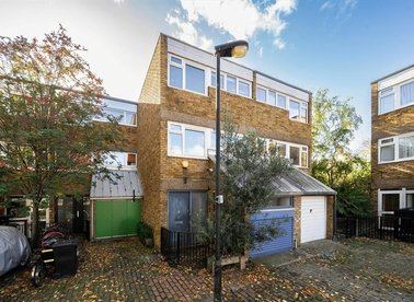 Properties sold in Halsmere Road - SE5 9JQ view1