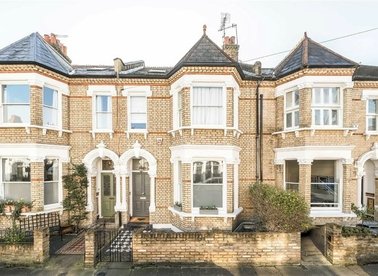 Properties for sale in Hambalt Road - SW4 9EF view1