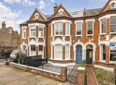 Properties for sale in Hambalt Road - SW4 9EB view1