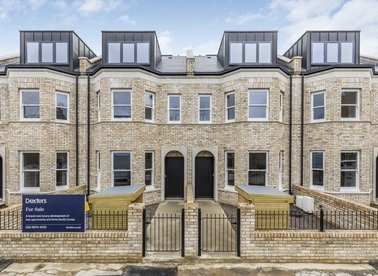 Properties for sale in Hamilton Road - SW19 1JG view1