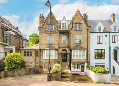 Properties for sale in Hampstead Lane - N6 4RT view1