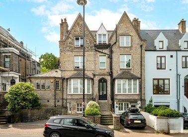 Properties for sale in Hampstead Lane - N6 4RT view1
