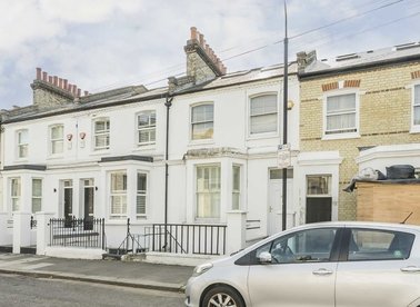 Properties for sale in Hannell Road - SW6 7RA view1