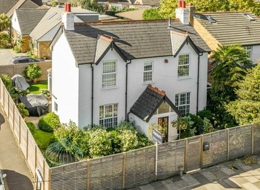 Properties for sale in Hanworth Road - TW12 3ED view1