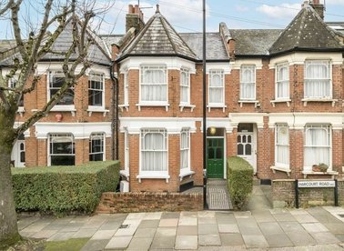 Harcourt Road, London, N22