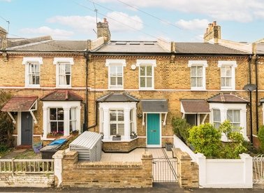 Properties for sale in Hardy Road - SW19 1JB view1