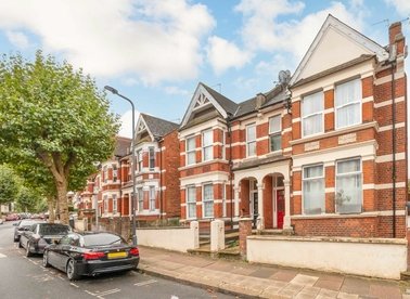 Properties for sale in Harlesden Gardens - NW10 4EX view1