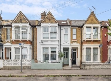 Properties for sale in Harley Road - NW10 8AX view1