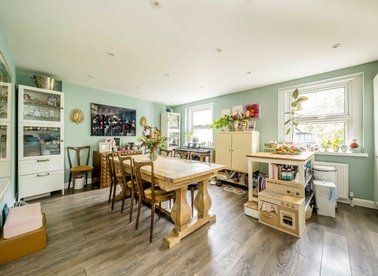 Properties for sale in Harrow Road - W9 2HT view1