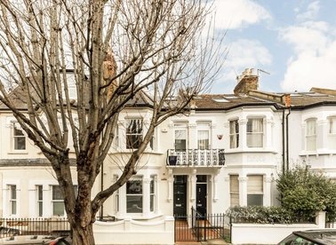 Properties for sale in Hartismere Road - SW6 7UB view1