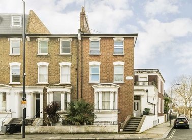 Properties for sale in Harwood Road - SW6 4PY view1