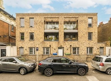Properties for sale in Hatcham Park Road - SE14 5QE view1