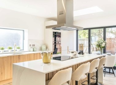 Properties for sale in Hathaway Gardens - W13 0DH view1