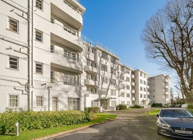 Properties for sale in Haverstock Hill - NW3 4RR view1