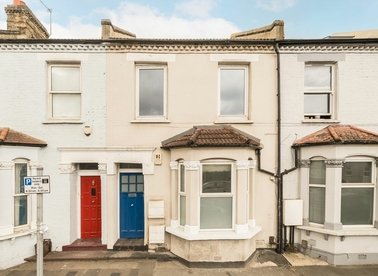 Properties for sale in Haydons Road - SW19 8TR view1