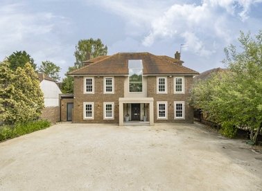 Properties for sale in Hendon Wood Lane - NW7 4HS view1