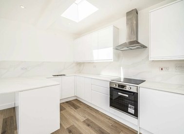 Properties for sale in High Street - TW8 0AH view1