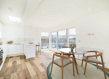 Properties for sale in High Street - TW8 0AH view1