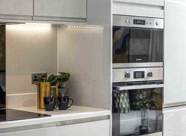 Properties for sale in High Street - TW8 0AA view1