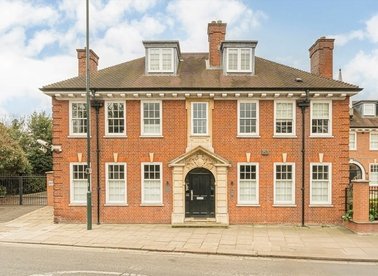 Properties for sale in High Street - TW12 1NB view1