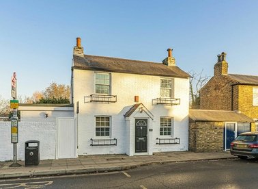 Properties for sale in High Street - TW12 2ST view1