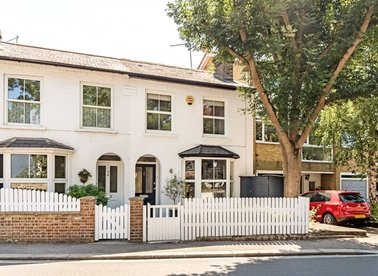Properties for sale in High Street - TW12 2SJ view1