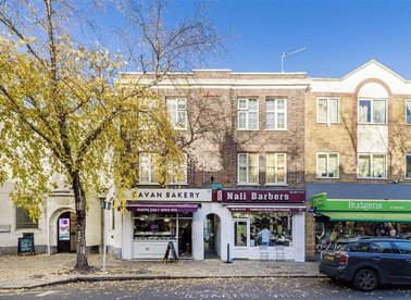 Properties for sale in High Street - TW11 8ET view1