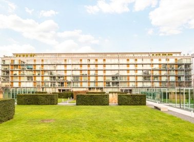 Properties for sale in Highbury Stadium Square - N5 1FJ view1