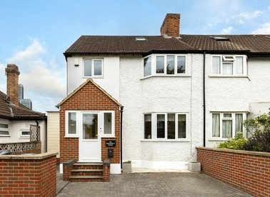 Properties for sale in Highfield Road - W3 0AL view1