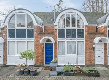 Properties for sale in Highgate West Hill - N6 6LS view1