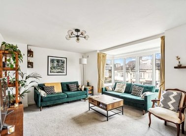 Properties for sale in Hilldown Road - SW16 3DZ view1