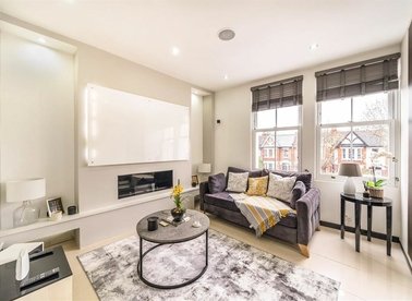 Properties for sale in Hither Green Lane - SE13 6TT view1
