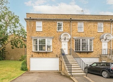 Properties for sale in Hogarth Way - TW12 2EL view1