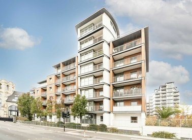 Properties for sale in Holland Gardens - TW8 0BE view1