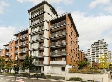 Properties for sale in Holland Gardens - TW8 0BE view1