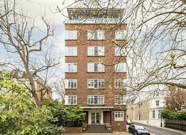 Properties for sale in Holland Park Avenue - W11 3RL view1