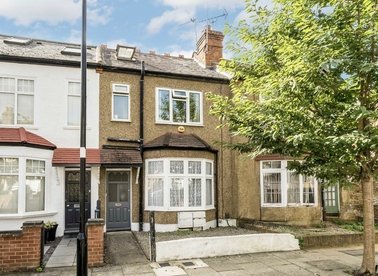 Properties for sale in Hollies Road - W5 4UU view1