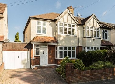 Properties sold in Holly Bush Lane - TW12 2QU view1