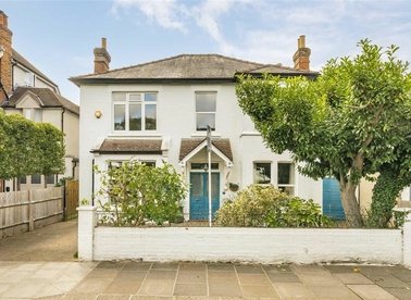 Properties for sale in Holmesdale Road - TW11 9LG view1