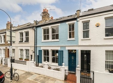 Properties for sale in Holyport Road - SW6 6LZ view1